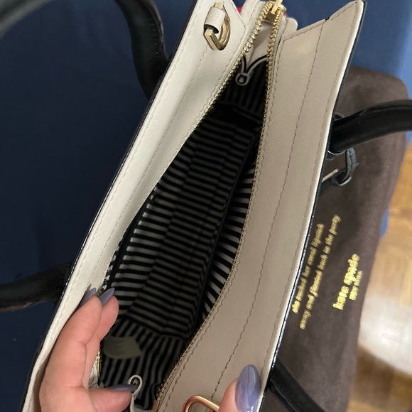Kate Spade small unique hand bag - Picture 2 of 3